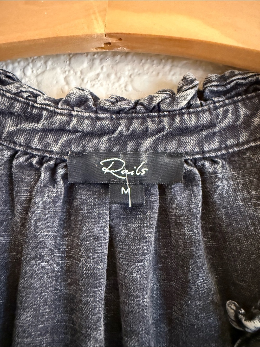 Rails Ruthie Acid Washed Black Ruffle-Trim Button Front Blouse Flutter Sleeve - Picture 2 of 5